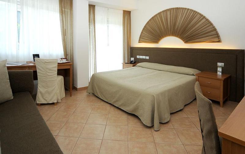 ליגננו סביאדורו Hotel Rex מראה חיצוני תמונה
