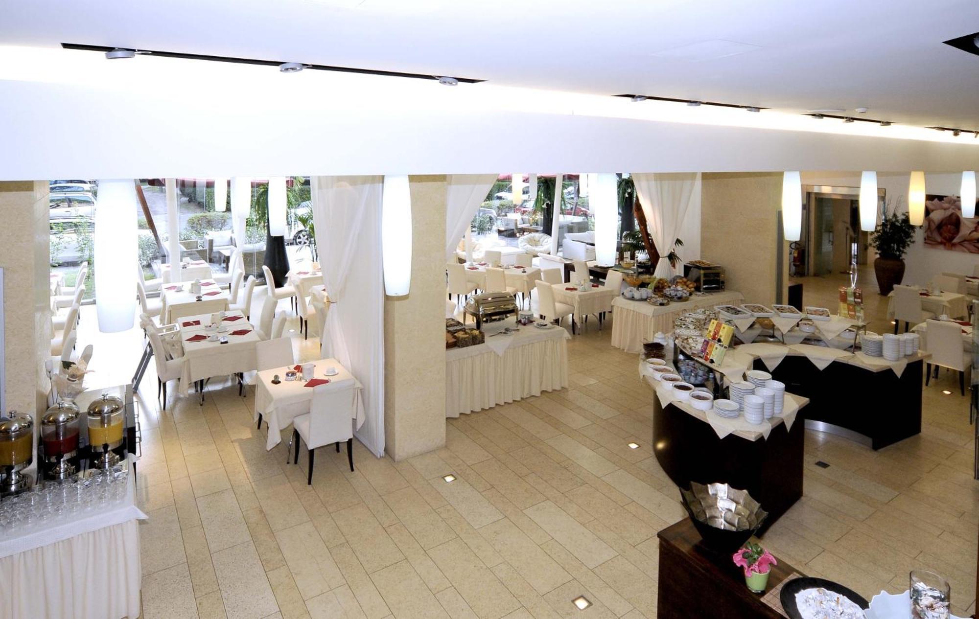 ליגננו סביאדורו Hotel Rex מראה חיצוני תמונה