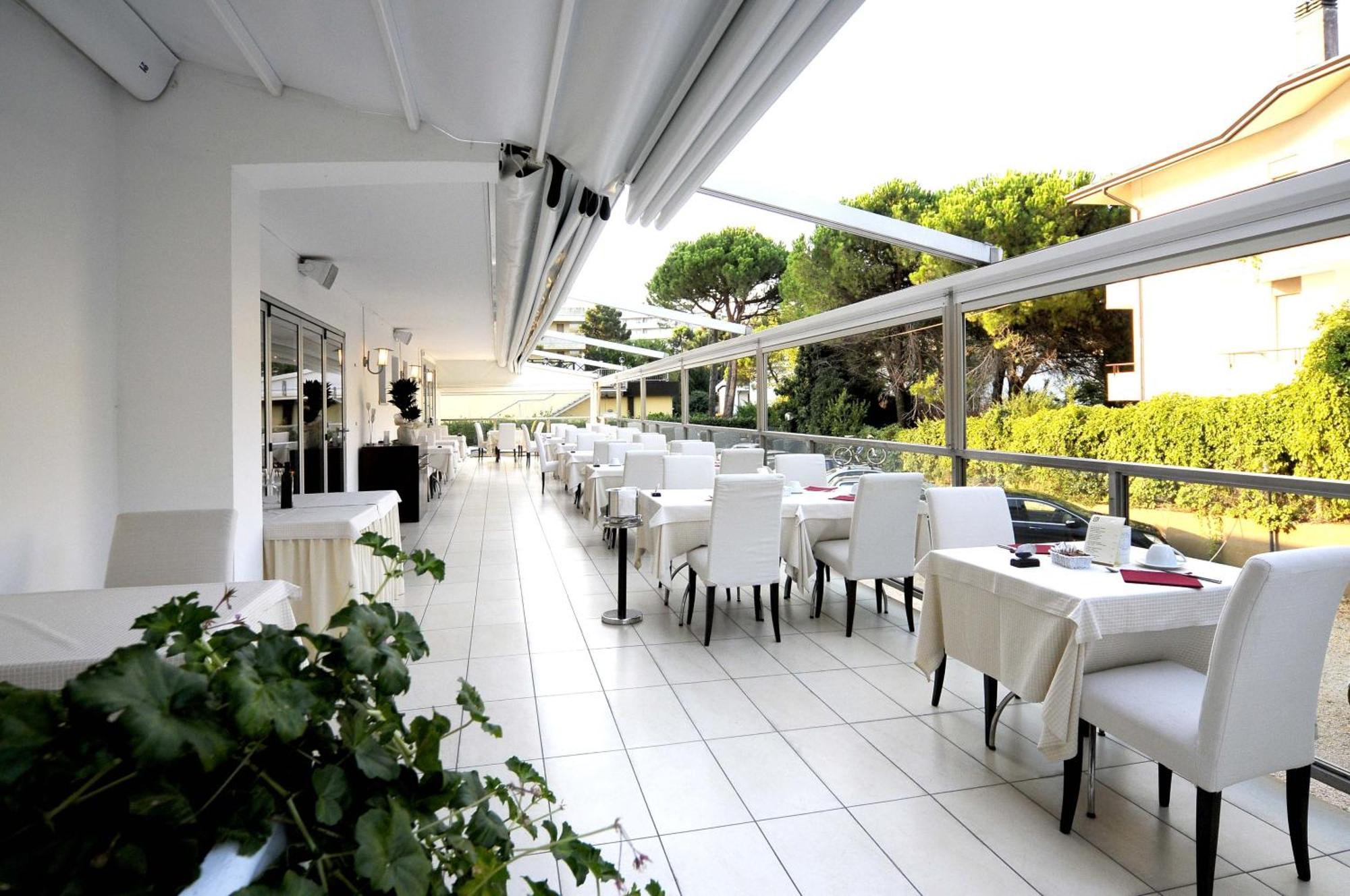 ליגננו סביאדורו Hotel Rex מראה חיצוני תמונה