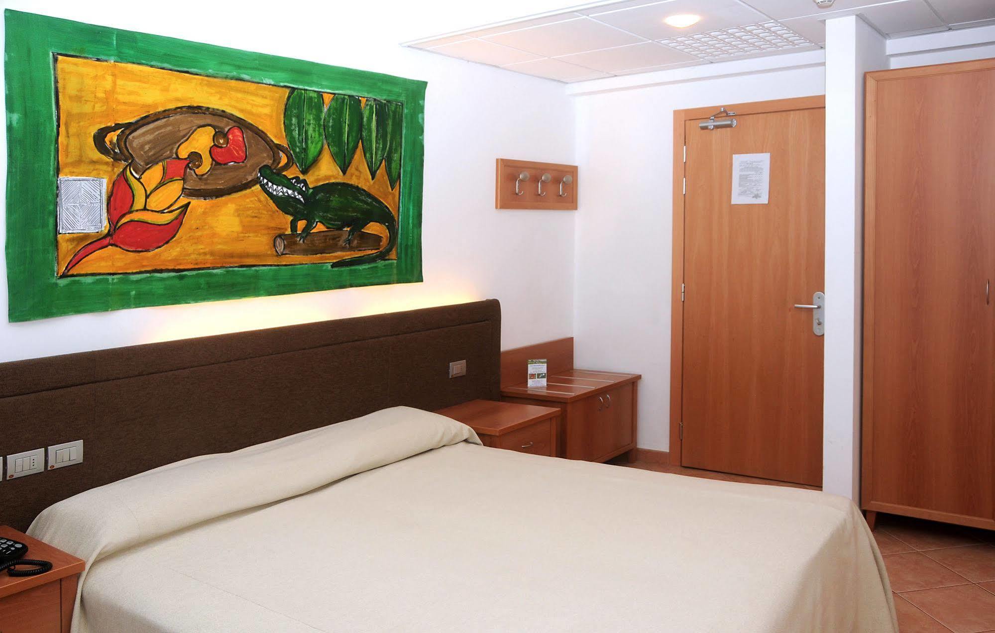 ליגננו סביאדורו Hotel Rex מראה חיצוני תמונה
