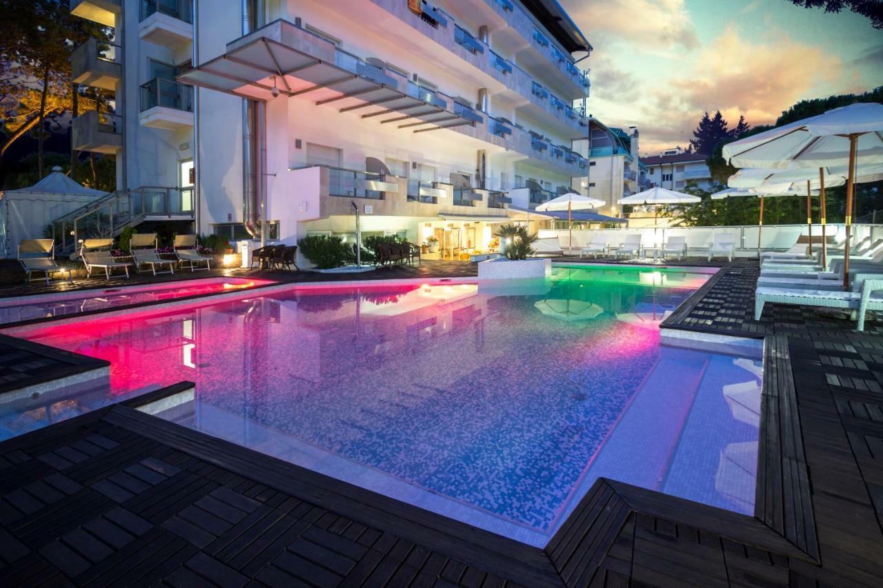 ליגננו סביאדורו Hotel Rex מראה חיצוני תמונה